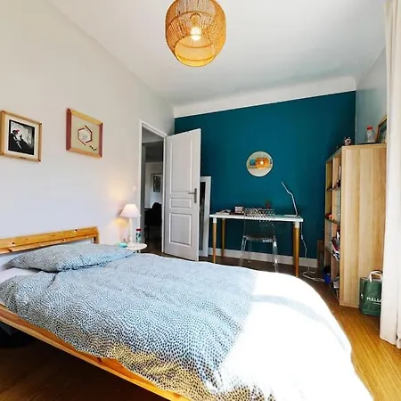 Jolie Avec Piscine Chauffee Villa *