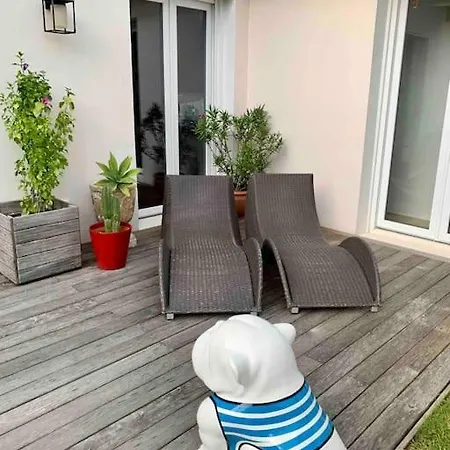 Jolie Avec Piscine Chauffee Villa